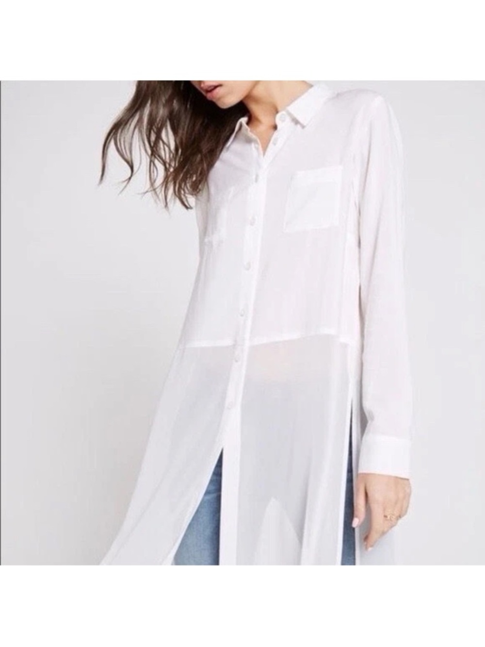 BCBG GENERATION LONG SLEEVE
SIDE SLIT SHIRT